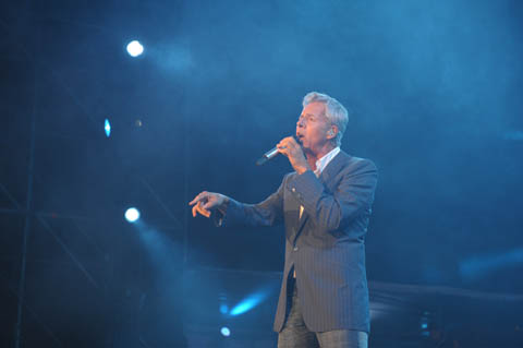 220 Claudio Baglioni - 30 Set 2010 terza serata O'Scia' 2010